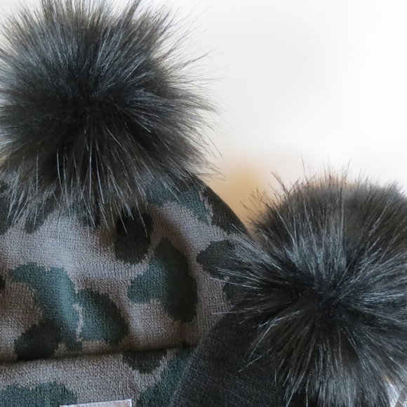 Carhartt Beanie Handmade in USA Pom Set
